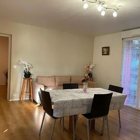 F3 Cosy A Cergy A 10 Minutes De La Gare Cergy Prefecture Et Proche Essec Apartment Exterior photo
