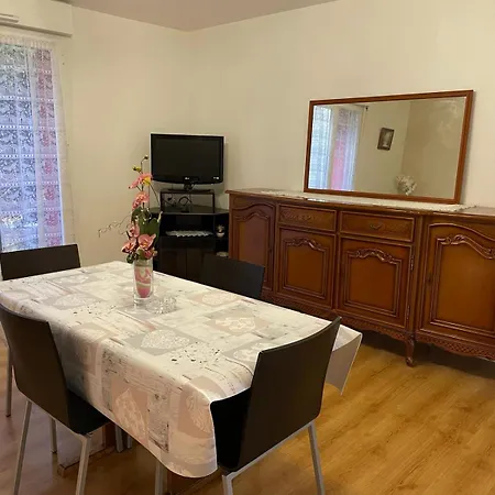 F3 Cosy A Cergy A 10 Minutes De La Gare Cergy Prefecture Et Proche Essec Apartment Exterior photo