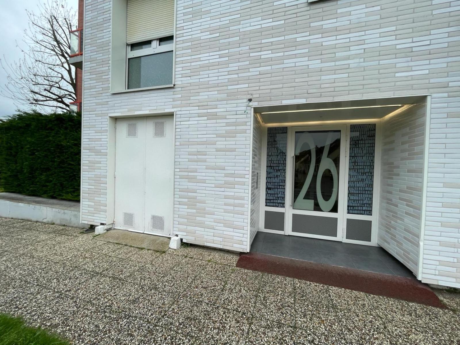 F3 Cosy A A 10 Minutes De La Gare Prefecture Et Proche Essec Apartment Cergy